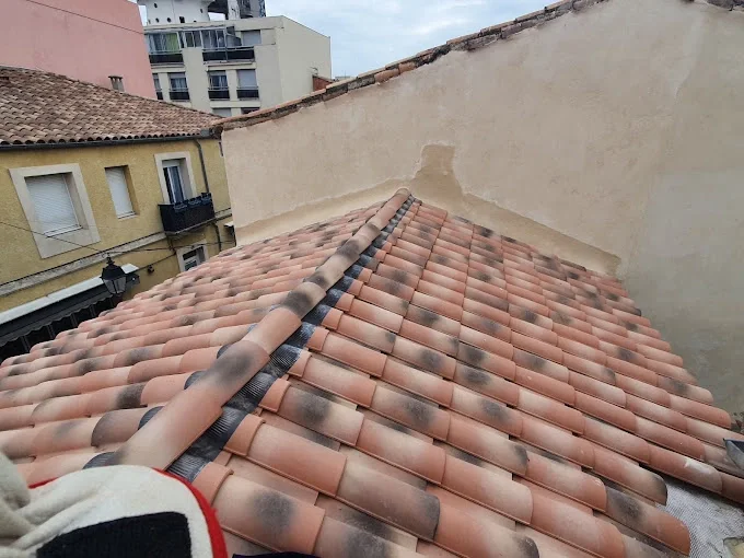 couvreur à valence disponible pour la réalisation de travaux sur toiture