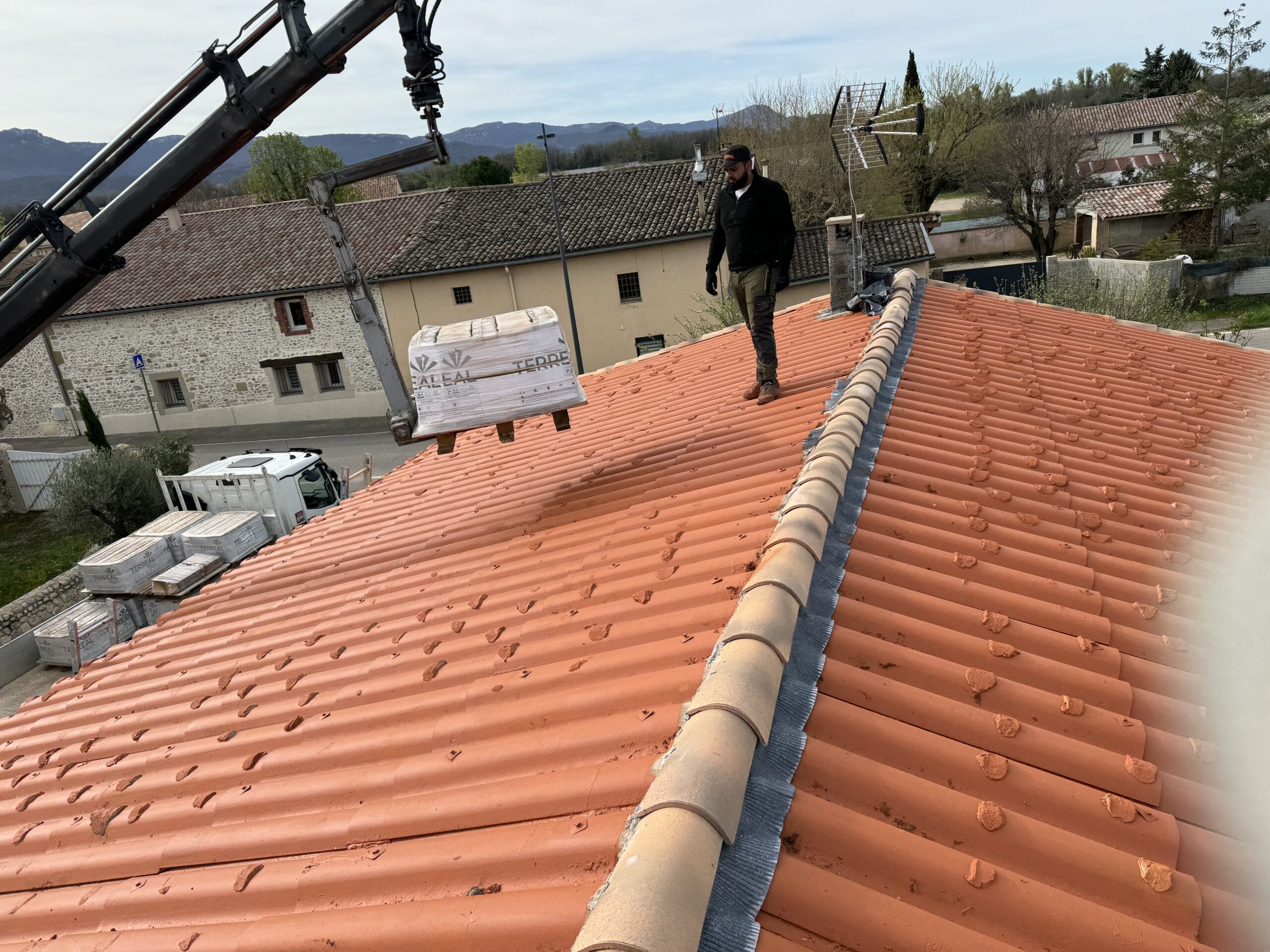 Rénovation de toiture complète à Valence - artisan schizzano couverture